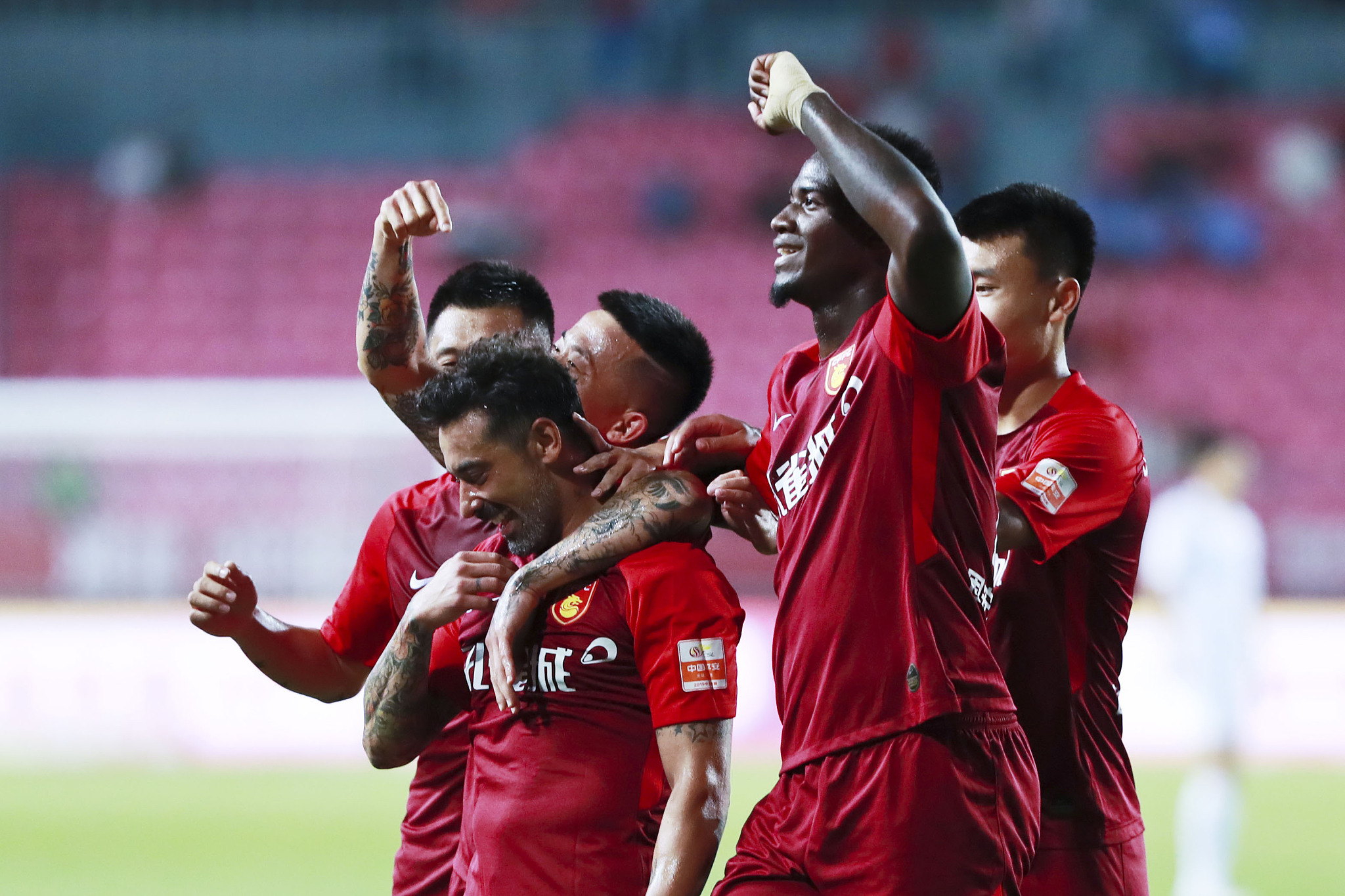 主教练也给 主教练也给